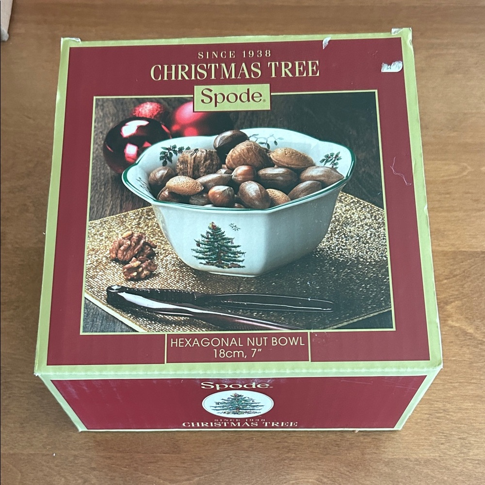 Vintage Spode Christmas Tree Nut Bowl